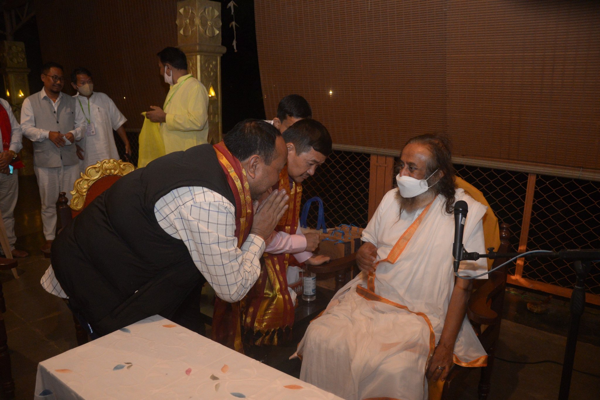 Horen Sing Bey (MP) and Tuliram Ronghang (CEM, Karbi Anglong Association) meeting Gurudev Sri Sri Ravi Shankar at the Bengaluru ashram