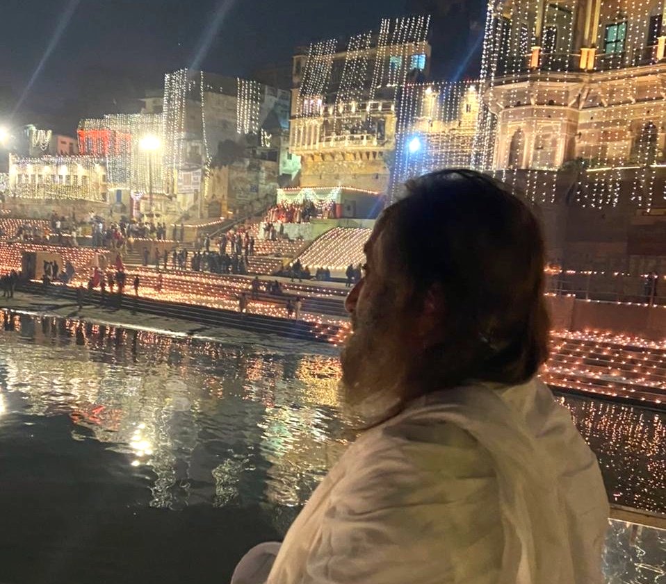 Gurudev at kashi