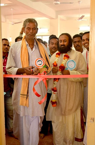 Gurudev inaugurates the community center for village
