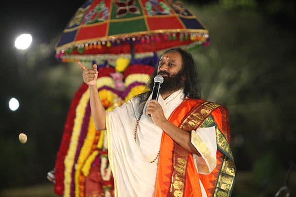 sri-sri-explaining-shivratri