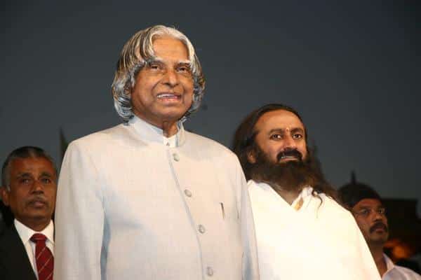 Gurudev with Abdul Kalam at Silver Jubilee 2006